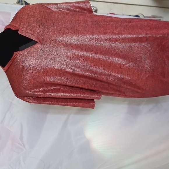 INC Interntional Concepts Men's Red Metallic Split Neck T-Shirt - Picture 2 of 5